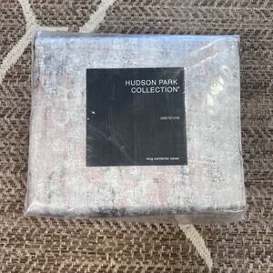 Hudson Park Collection King Comforter cover - Greystone